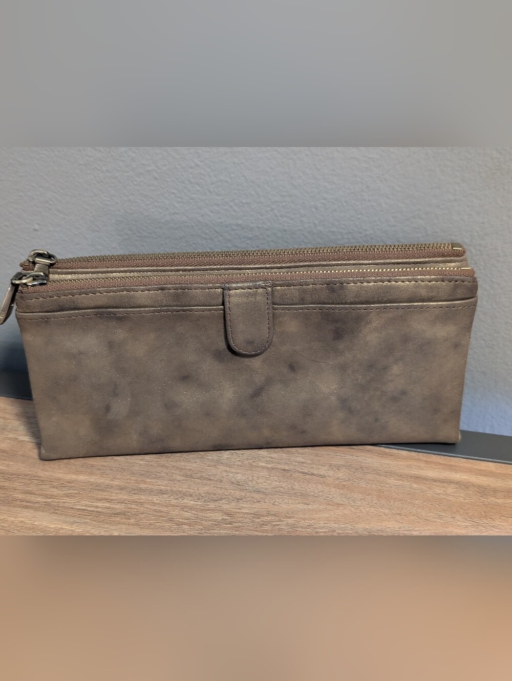HOBO Lauren clutch wallet metallic bronze-toned leather Distressed Vintage Look